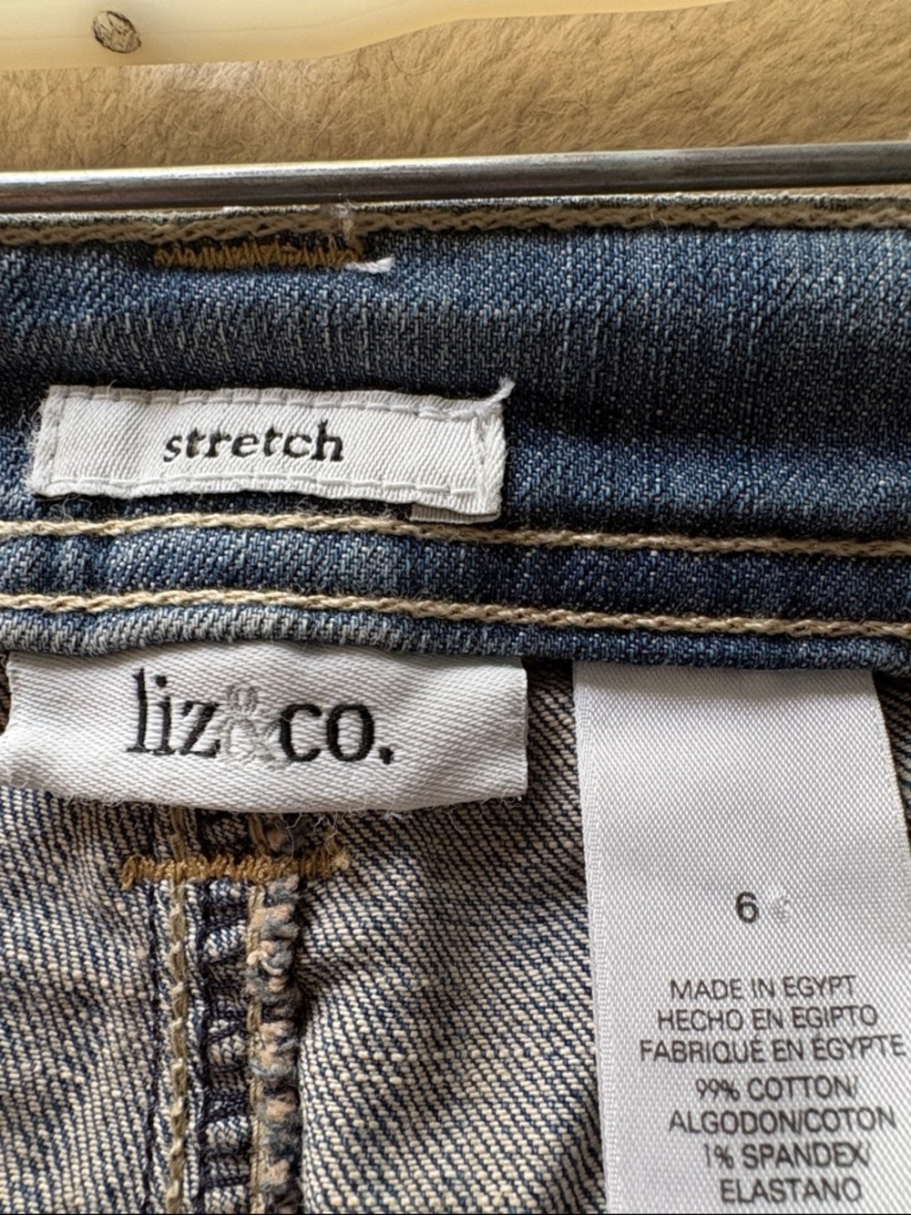 Liz&Co. Denim Drawstring Waist Capri Length Pants - Lt. Blue Women’s Size 6-8 - Picture 4 of 10